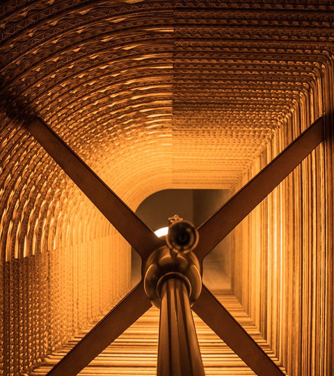 intérieur du lampadaire en carton - HADAR