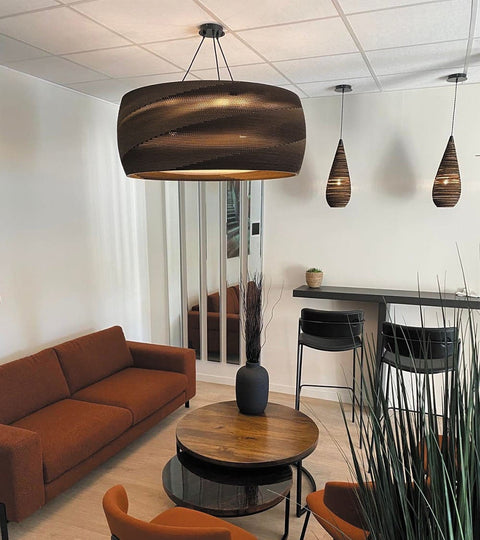 Suspension en carton - CÉPHÉE dans un salon