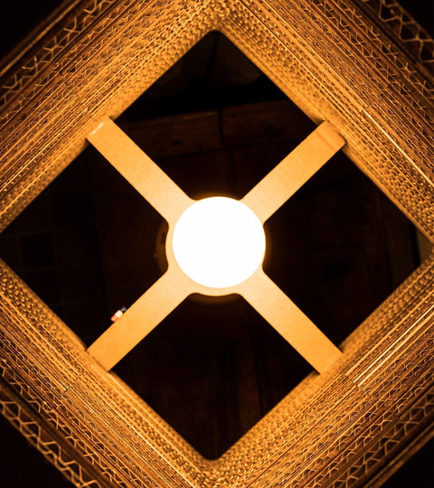 Suspension en carton PERSÉE vue du dessous